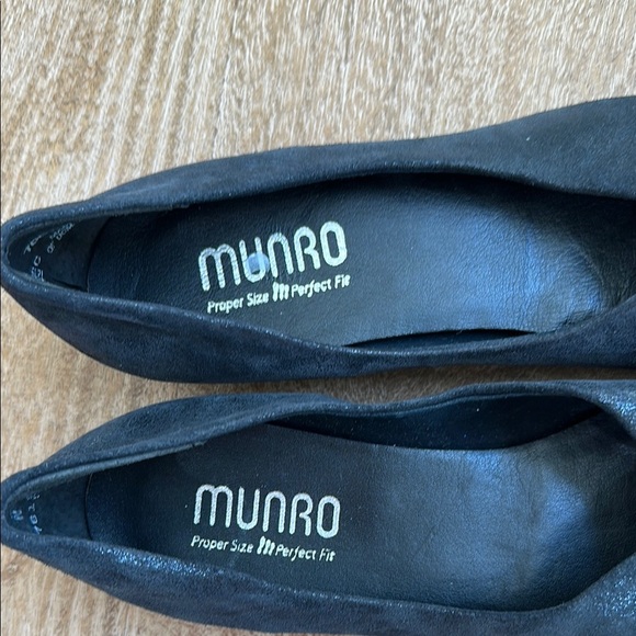 NWOT Munro Women's Black Peep-Toe Shoes 7 - Picture 5 of 7